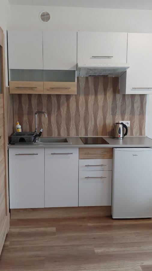 Lilka Appartement Debina  Buitenkant foto